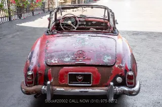 Foto 6 di 24: 1961 Mercedes Benz 190SL