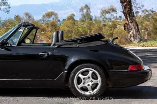 Foto 18 di 24: 1993 Porsche 964