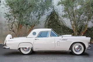 Foto 10 di 24: 1956 Ford Thunderbird