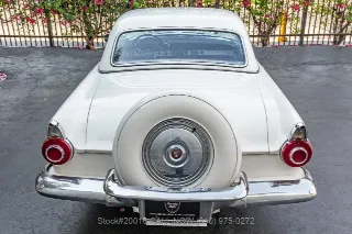 Foto 11 di 24: 1956 Ford Thunderbird