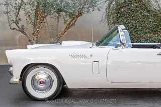 Foto 18 di 24: 1956 Ford Thunderbird