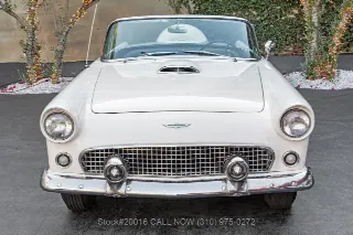 Foto 2 di 24: 1956 Ford Thunderbird