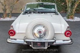 Foto 6 di 24: 1956 Ford Thunderbird