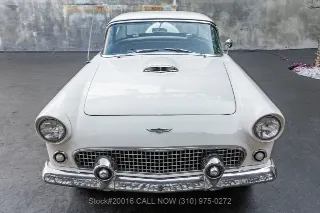 Foto 9 di 24: 1956 Ford Thunderbird