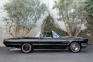 Foto 4 di 24: 1965 Ford Thunderbird
