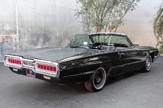 Foto 5 di 24: 1965 Ford Thunderbird
