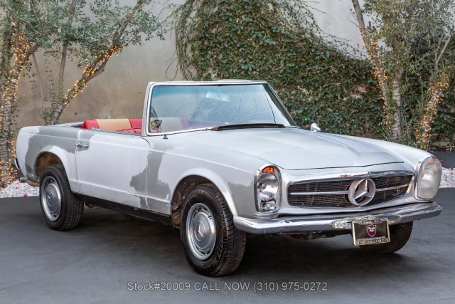 1967 Mercedes Benz 250SL