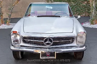 Foto 2 di 24: 1967 Mercedes Benz 250SL