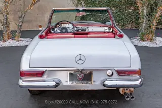 Foto 6 di 24: 1967 Mercedes Benz 250SL
