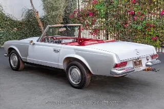 Foto 7 di 24: 1967 Mercedes Benz 250SL