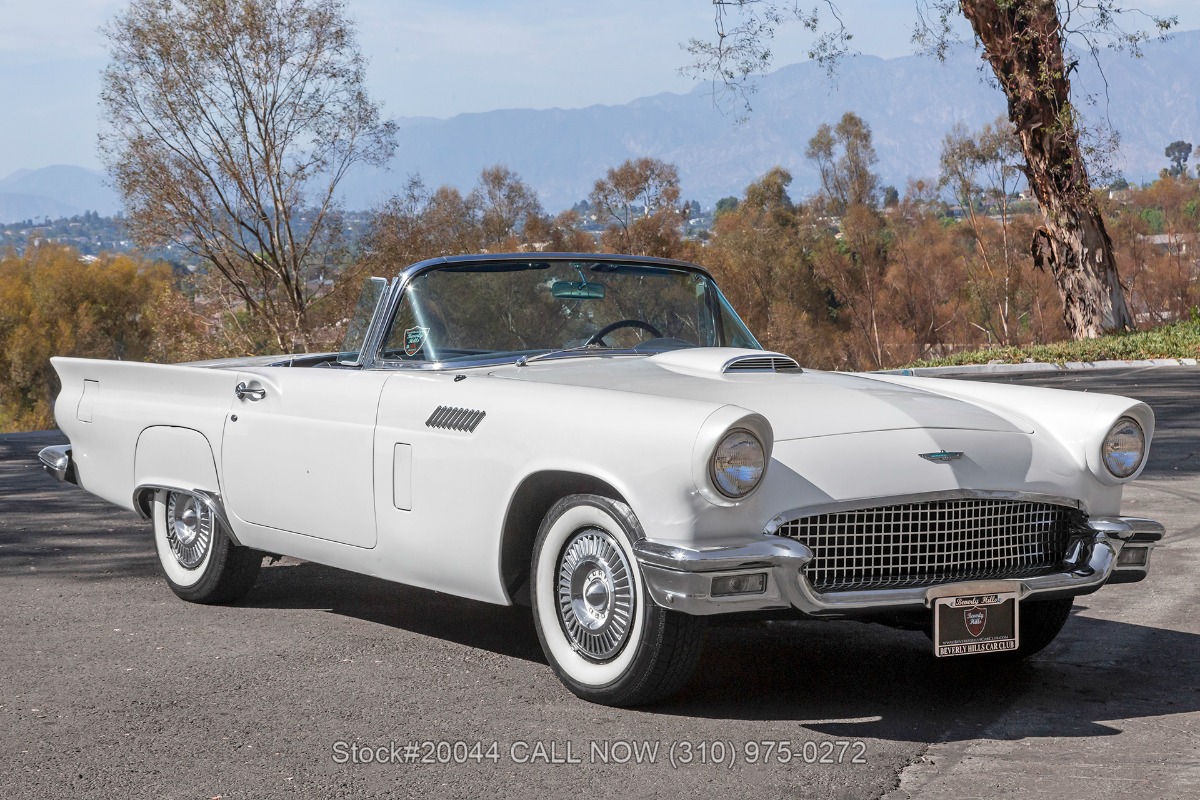 1957 Ford Thunderbird