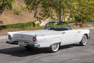 Foto 5 di 24: 1957 Ford Thunderbird