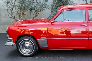 Foto 13 di 24: 1951 Ford Custom Deluxe Tudor Sedan