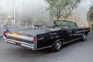 Foto 5 di 24: 1963 Pontiac Bonneville Convertible