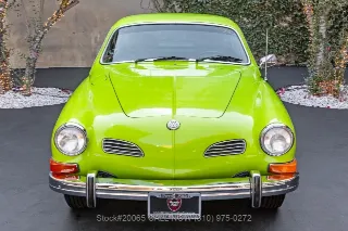 Foto 2 di 24: 1973 Volkswagen Karmann Ghia