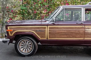 Foto 13 di 24: 1987 Jeep Grand Wagoneer