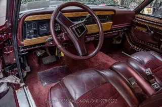 Foto 16 di 24: 1987 Jeep Grand Wagoneer