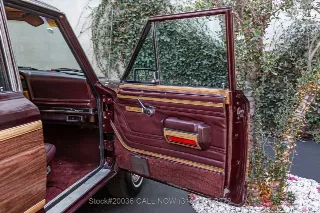 Foto 24 di 24: 1987 Jeep Grand Wagoneer