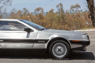 Foto 11 di 24: 1981 DeLorean DMC 12