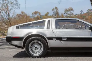 Foto 12 di 24: 1981 DeLorean DMC 12