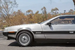 Foto 14 di 24: 1981 DeLorean DMC 12