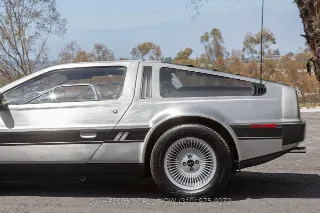 Foto 15 di 24: 1981 DeLorean DMC 12