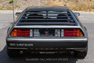 Foto 7 di 24: 1981 DeLorean DMC 12