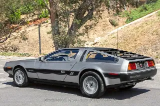 Foto 8 di 24: 1981 DeLorean DMC 12