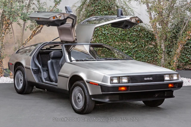 1981 DeLorean DMC 12