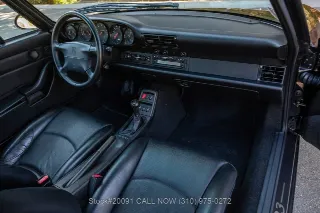 Foto 23 di 24: 1996 Porsche 993 Carrera  Coupe