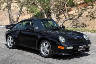 Foto 3 di 24: 1996 Porsche 993 Carrera  Coupe