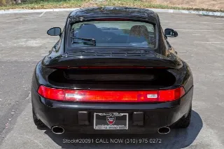 Foto 6 di 24: 1996 Porsche 993 Carrera  Coupe