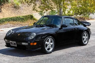 Foto 8 di 24: 1996 Porsche 993 Carrera  Coupe
