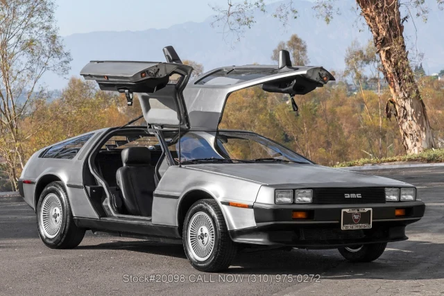 1981 DeLorean DMC 12