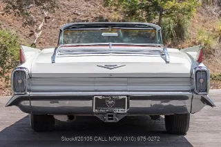 Foto 8 di 24: 1962 Cadillac Series 62 Convertible