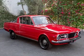 Foto 3 di 24: 1964 Plymouth Barracuda