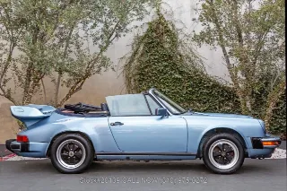Foto 4 di 24: 1985 Porsche Carrera Cabriolet