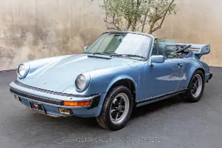 Foto 8 di 24: 1985 Porsche Carrera Cabriolet