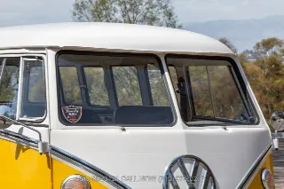 Foto 10 di 24: 1974 Volkswagen 15 Window Brazilian built Type 2 Deluxe Bus