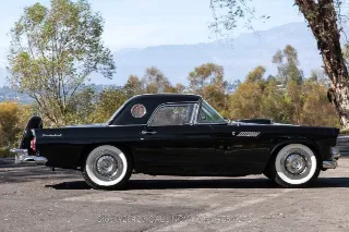 Foto 18 di 24: 1956 Ford Thunderbird