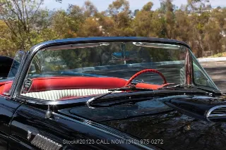 Foto 23 di 24: 1956 Ford Thunderbird
