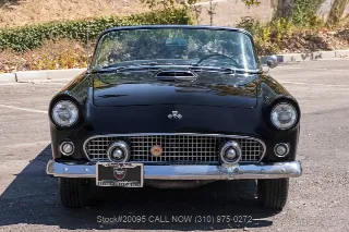 Foto 2 di 24: 1955 Ford Thunderbird