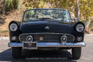Foto 3 di 24: 1955 Ford Thunderbird