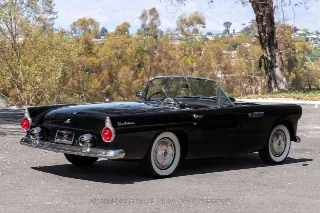 Foto 6 di 24: 1955 Ford Thunderbird