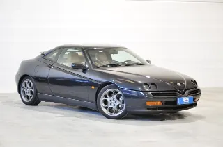 Foto 16 di 30: Alfa Romeo GTV 2.0i V6 turbo cat