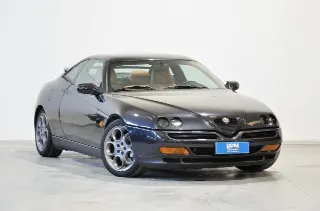 Foto 1 di 30: Alfa Romeo GTV 2.0i V6 turbo cat
