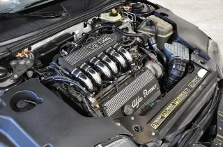 Foto 20 di 30: Alfa Romeo GTV 2.0i V6 turbo cat