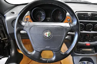 Foto 25 di 30: Alfa Romeo GTV 2.0i V6 turbo cat