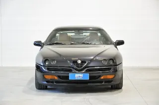 Foto 2 di 30: Alfa Romeo GTV 2.0i V6 turbo cat