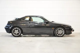 Foto 8 di 30: Alfa Romeo GTV 2.0i V6 turbo cat